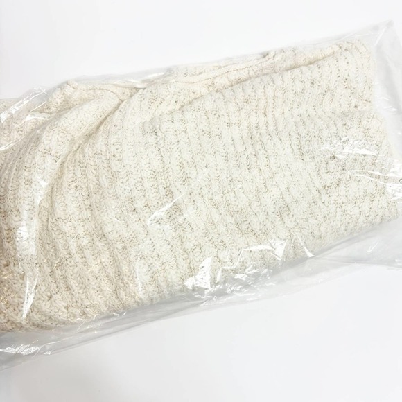 ANTHROPOLOGIE CREWNECK WOMEN BATWING SWEATER SIZE SMALL BRAND NEW WITH TAGS - Picture 2 of 4